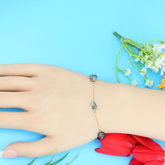 Chic & Stylish Bracelet – A Thoughtful Gift for Women and Girls, DYC1626 - Picture 1 of 10